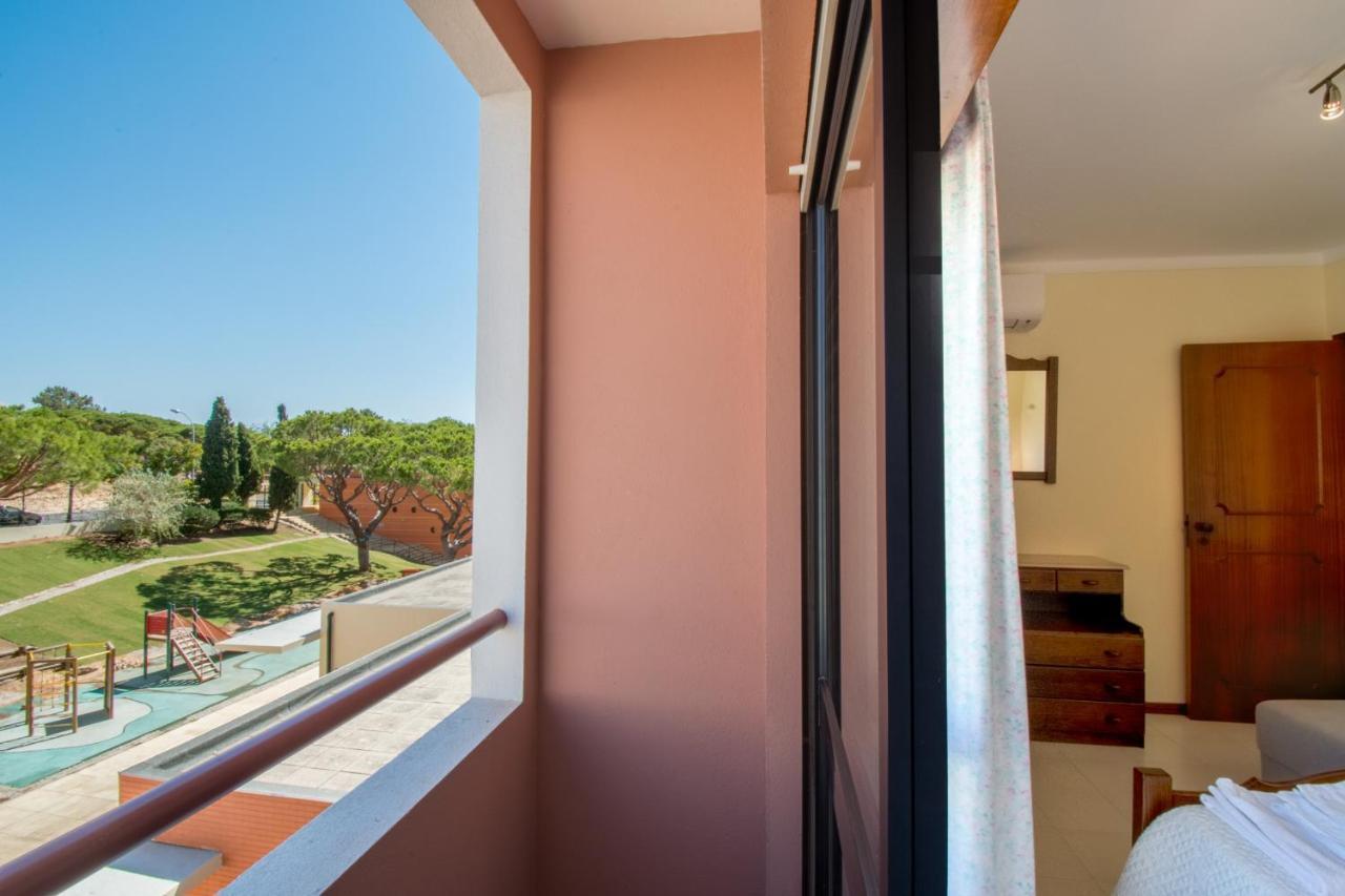 Apartamento Sao Pedro Do Mar Quarteira Exteriér fotografie